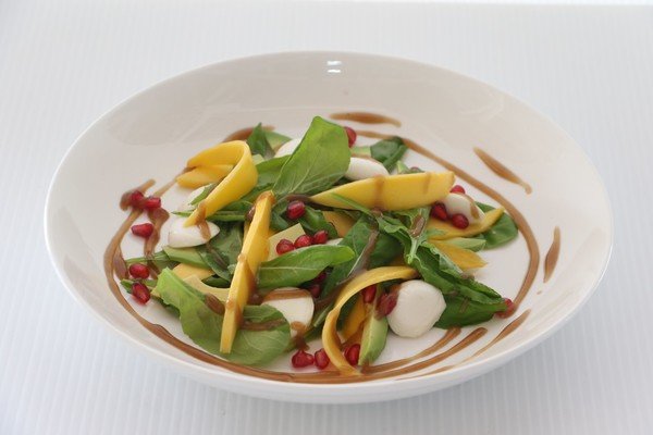 Avocado and Mozzarella Salad |สลัดอโวคาโด, มอซซาเรลล่าชีส