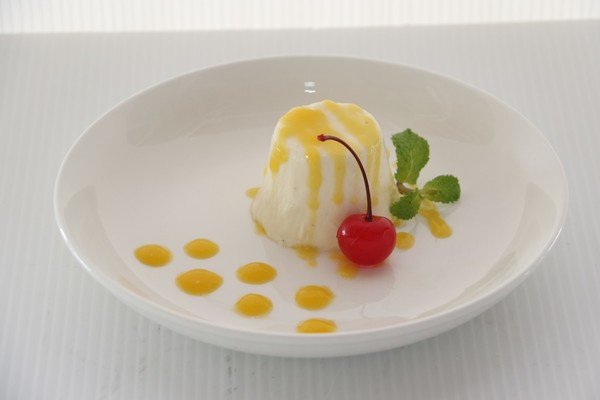 Creamy Panna Cotta |พานาคอตต้าราดซอสมะม่วง